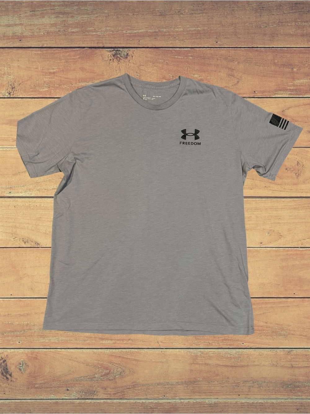 Under Armour Grey Freedom Short-Sleeve Athletic Tee Men’s XL